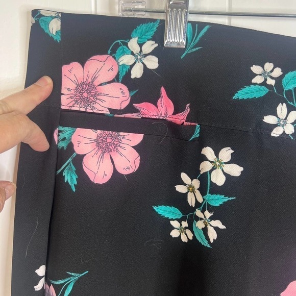 Lane Bryant The Allie Black Wide Leg Floral Flowy‎ Pants SZ 18 - Picture 5 of 7